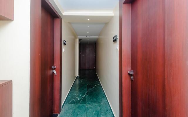 OYO 10019 Malad Residency