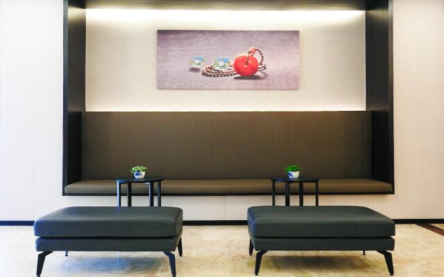 Gloria Residences Ion Delemen