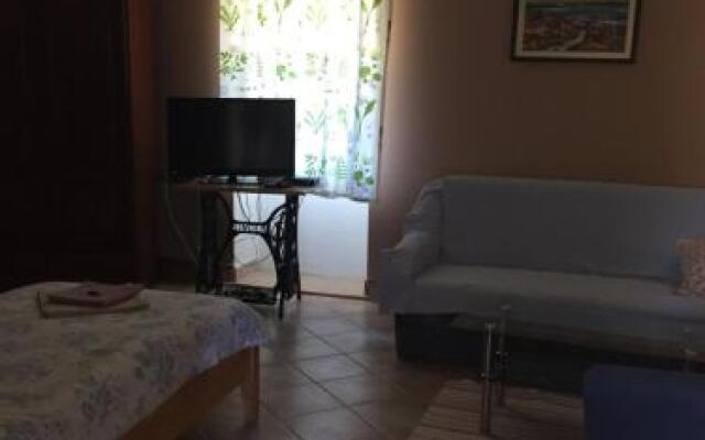 Apartments & Rooms Buoni Amici