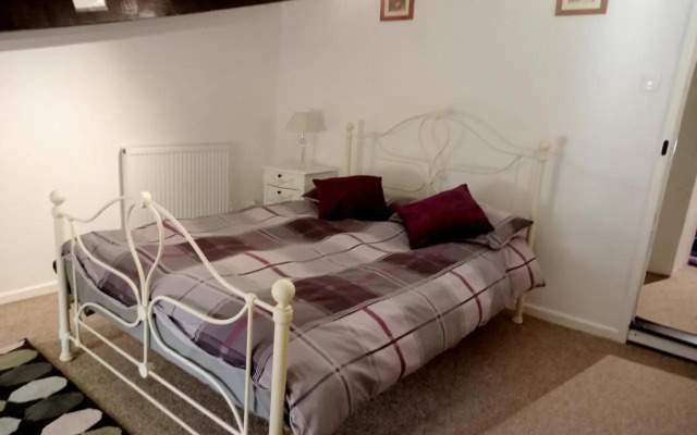 The Two Vines 2 Bed House in Chez Ravard