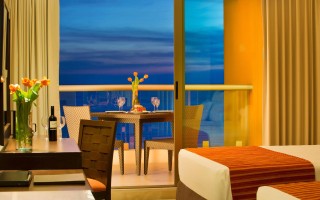 Sunset Plaza Beach Resort & Spa Pto Vallarta All Inclusive