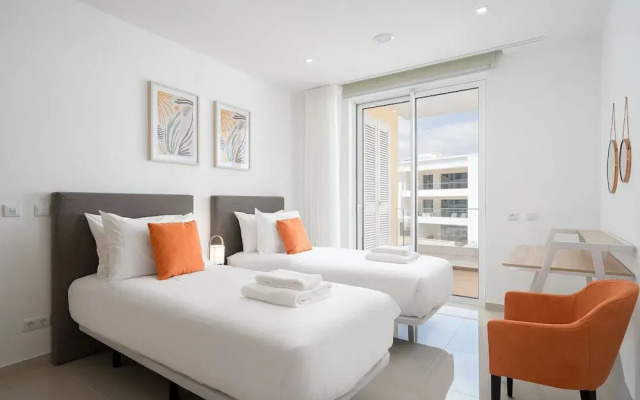 Lagos Marina View 1 With Pool by Homing