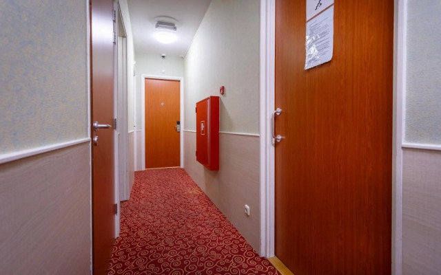 Amsterdam Downtown Hotel