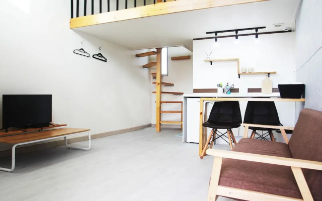 Hyun's House