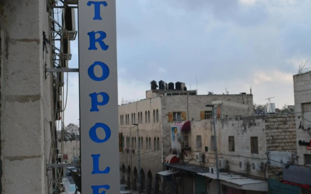 New Metropole Hotel