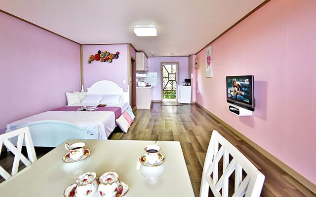 Tongyeong Paper Island Pension