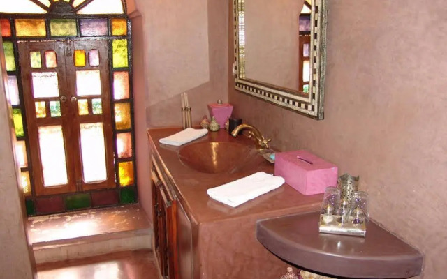 Riad Les Nuits De Marrakech