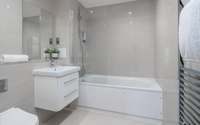 Skyvillion-apartments Near River Thames Excel & O2 Woolwich