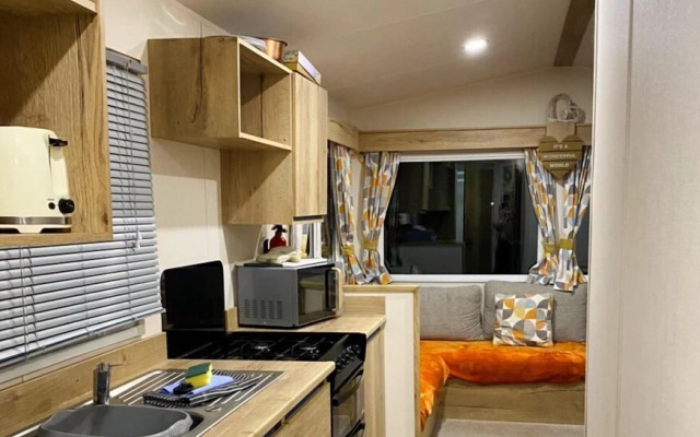 Lovely 2-bed Chalet in Prestatyn