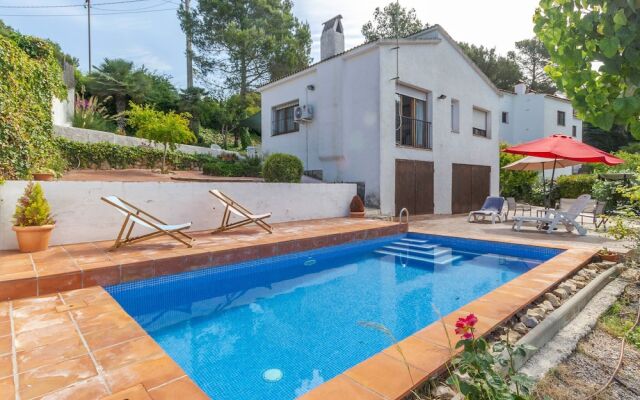 Welcoming Villa in Olivella with Swimming Pool