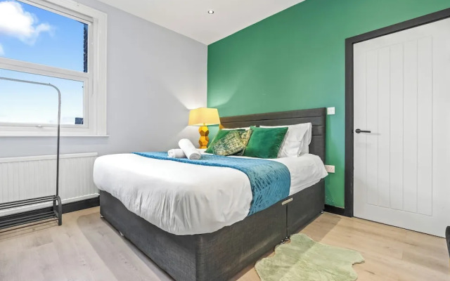 Superb 3bed Fulham Palace Retreat