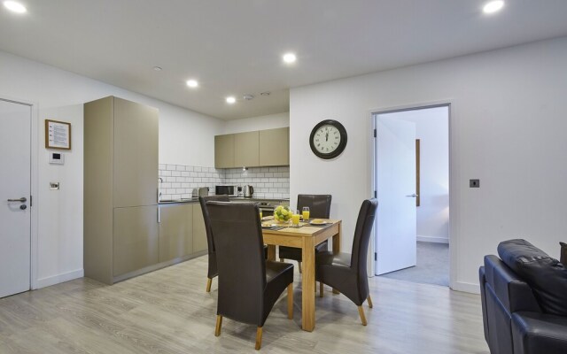 Platform Apartments by ESA