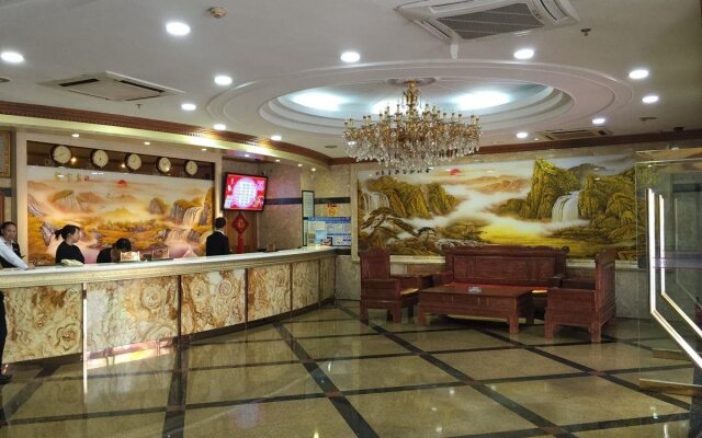 Chun Shang Hotel (Zhuhai Gongbei Port Pedestrian Street)