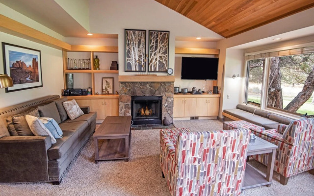 Eagle Crest on the Green