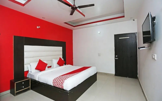 R D Plaza By OYO Rooms