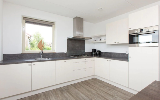 Holiday Home With Private Jetty on Water