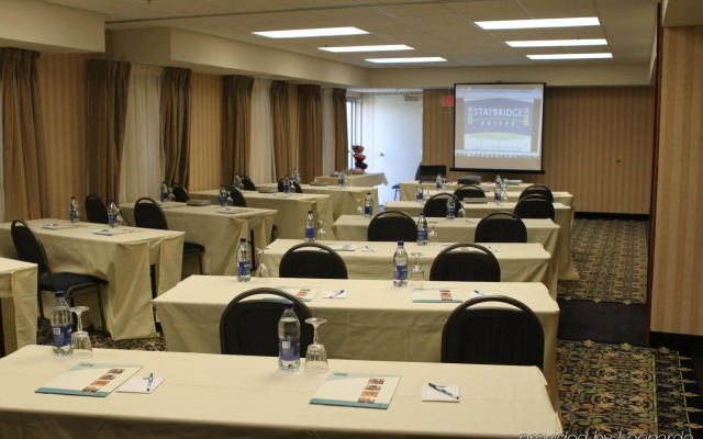 Staybridge Suites Calgary Airport by IHG