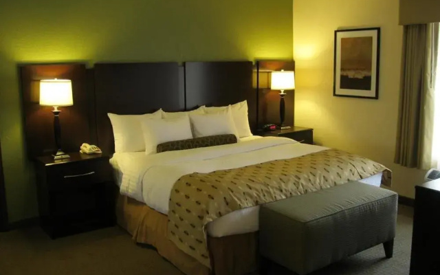 Comfort Inn & Suites