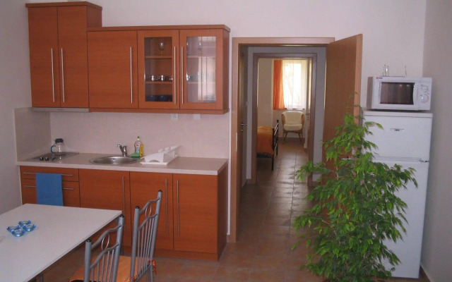 Aparthotel City 5