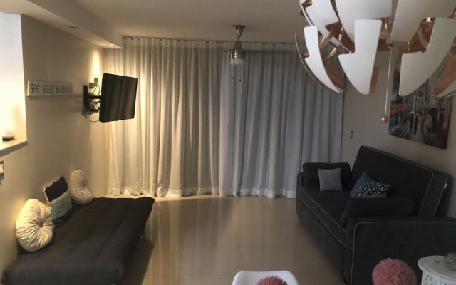 Ocean View Gorgeous 1 Bedroom Apt
