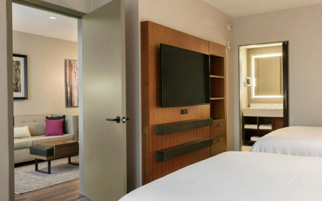 Embassy Suites by Hilton Berkeley Heights