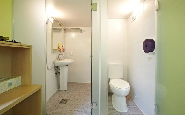 Rainbow Hotel Myeongdong