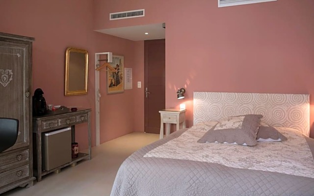 L' Oustau Blanc B&B
