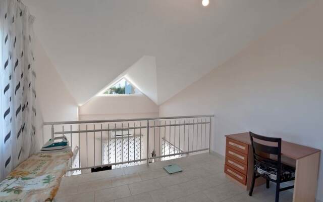 Villa Lagoon by Amy Villas