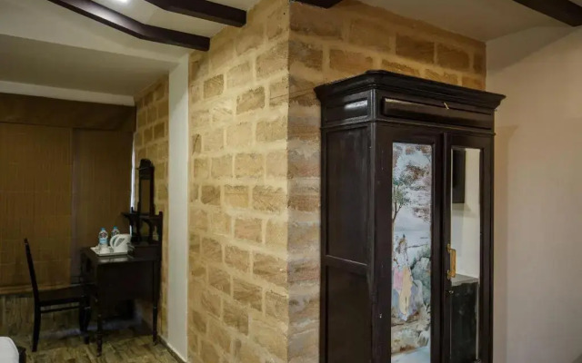 Gir Lions Paw Resort With Swimming Pool