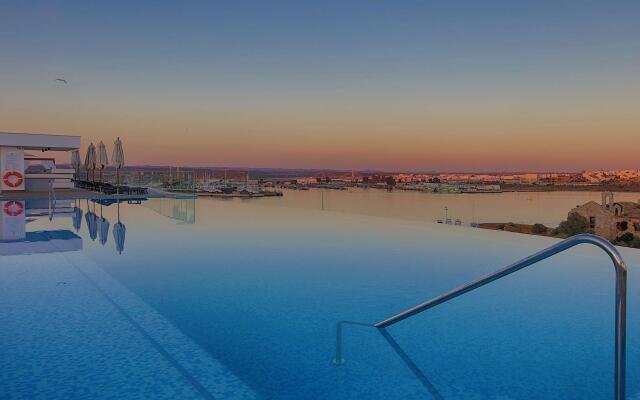 Jupiter Marina Hotel - Couples & Spa