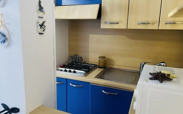 Sunny Apartment With Balcony-beahost