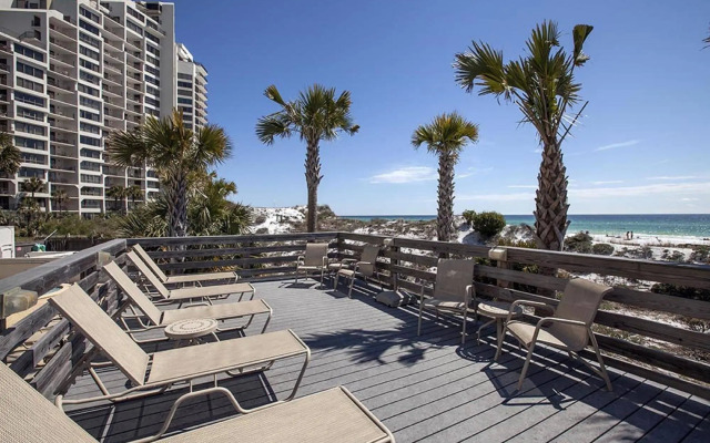 Beachside Towers at Sandestin by Panhandle Getaways