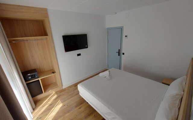 Sweet Lloret Suites