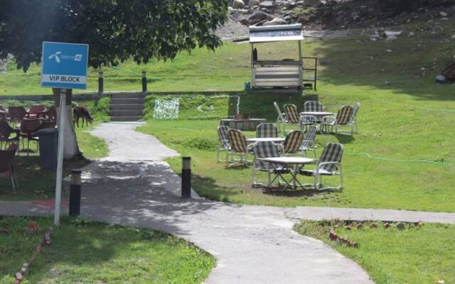 PinePark Lake Luxury Resort Naran