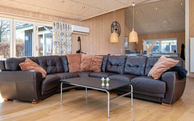 8 Person Holiday Home in Juelsminde-by Traum