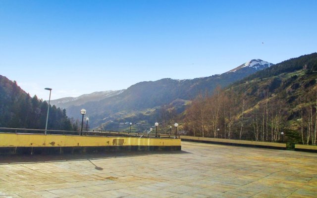 Apartment With 3 Bedrooms in El Tarter, With Wonderful Mountain View a