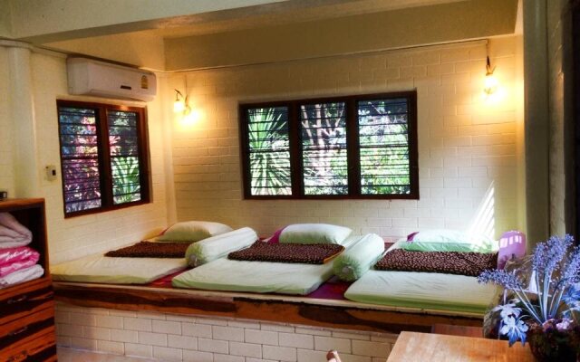 Moon Mountain Sonata Guest House