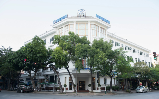 Hoa Binh Hotel