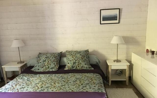 Confortable logement de plain pied sur 2 terrasses