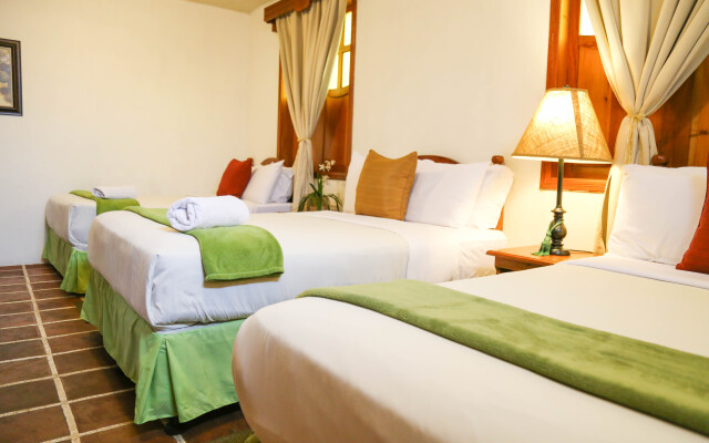 El Carmen Suites