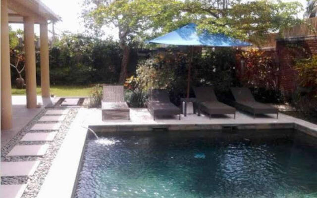 Villa Sarah Jaya