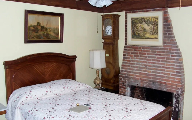 Old Winterport Commercial House