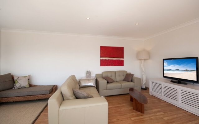 Endeavour, Unit 3/13 Ondine Close,