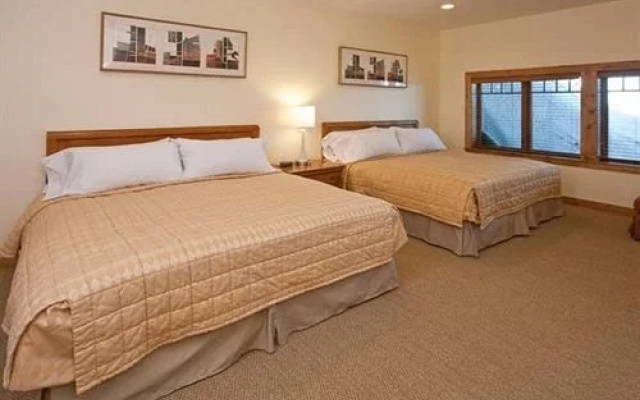 North Tahoe Lodge