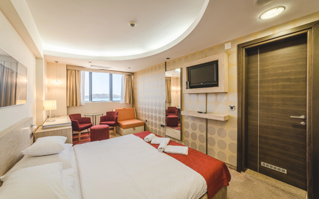 Hotel Hec Apartments - Image 6