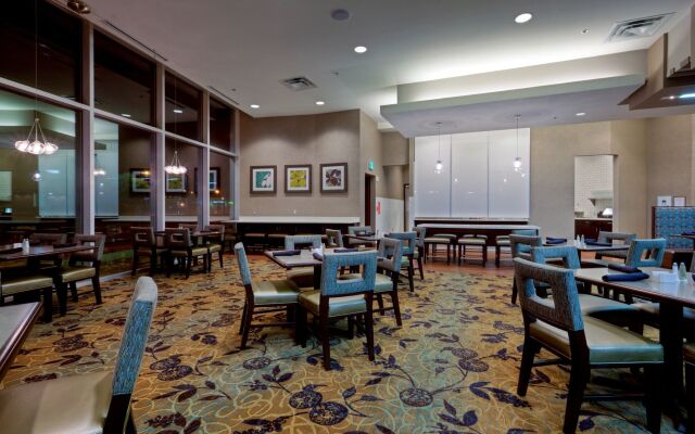 Holiday Inn Hotel & Suites Saskatoon Downtown by IHG