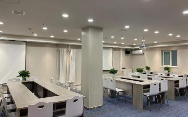 Hanting Hotel (Taiyuan Liuxiang Food Street Store)