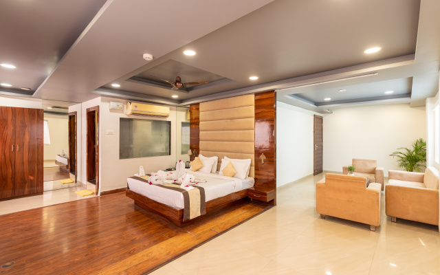 Townhouse OAK Hotel Silvotel