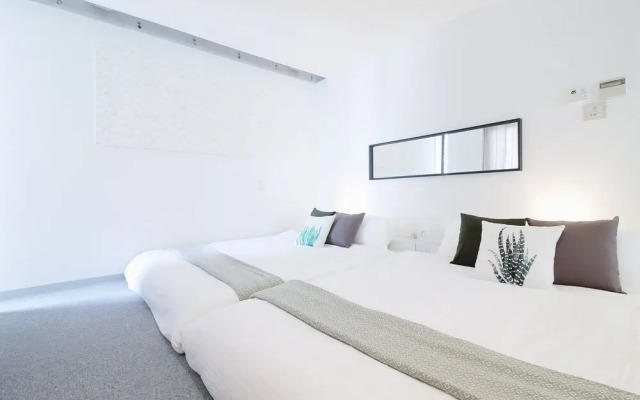 Yoshi Building 302