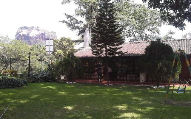 Sigiriya Rest House